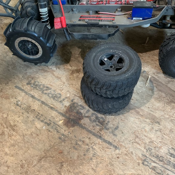 68154-4-2S-Slash4x4-3qtr-Front  Traxxas slash